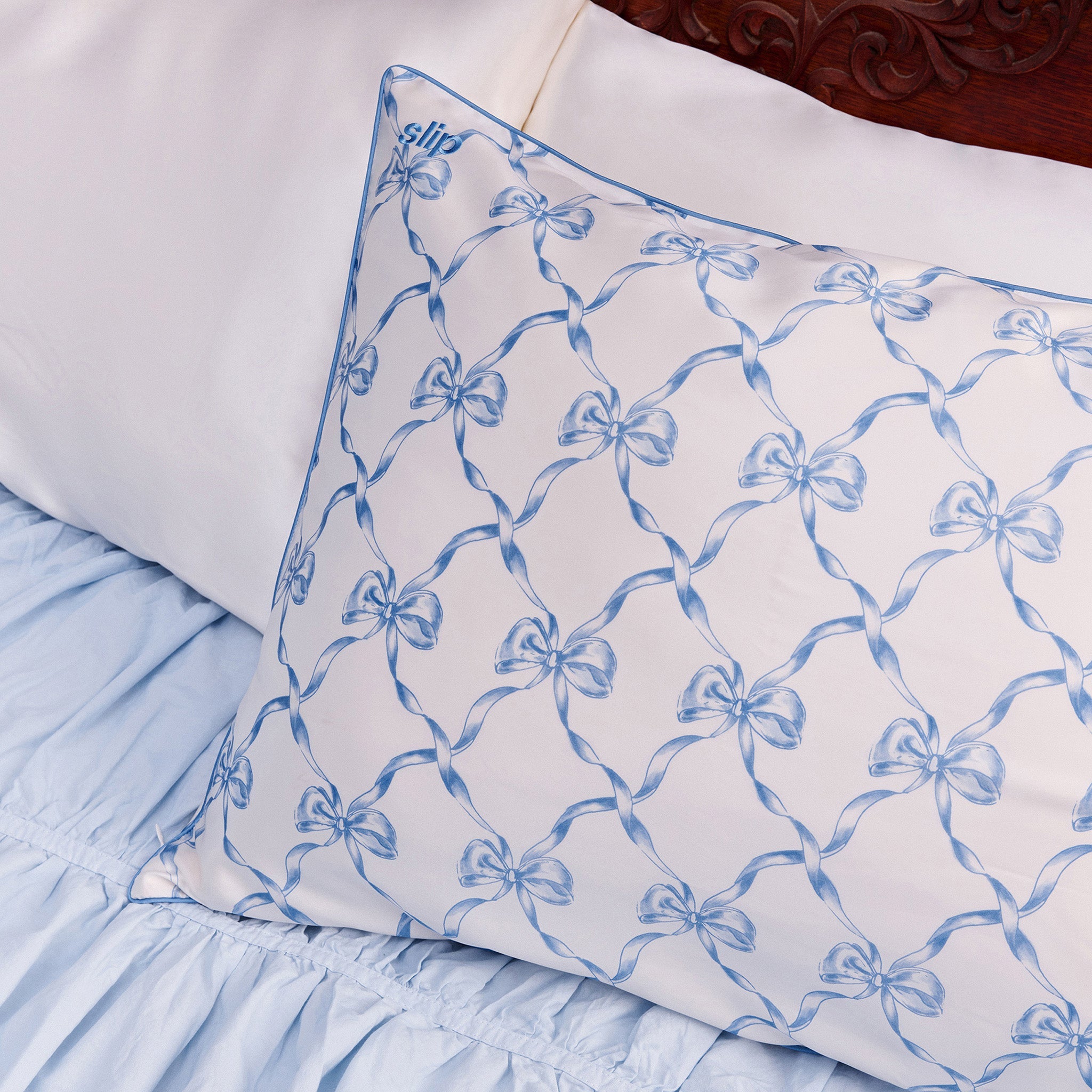 QUEEN ZIPPERED PILLOWCASE - BOWIE