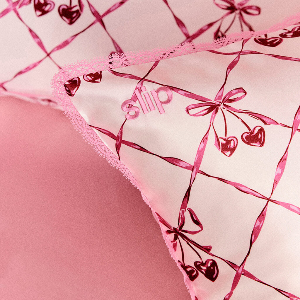 QUEEN PILLOWCASE LACE - SWEET CHERRY
